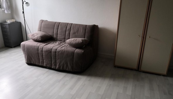 Logement tudiant Studio à Sedan (08200)