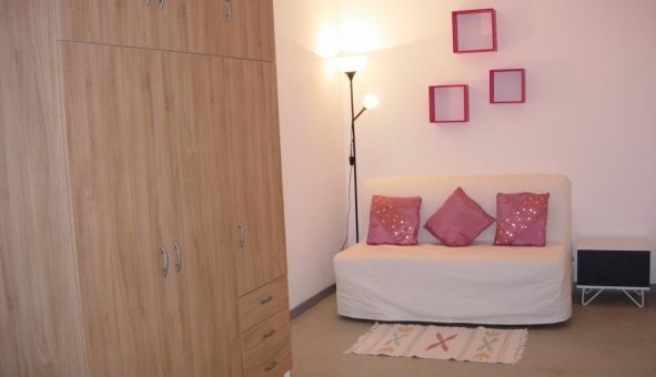 Logement tudiant Studio à Sedan (08200)