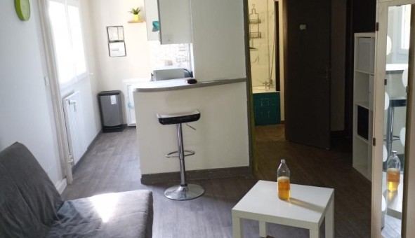 Logement tudiant Location Studio Vide Sedan (08200)