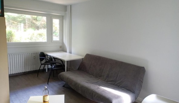 Logement tudiant Studio à Sedan (08200)