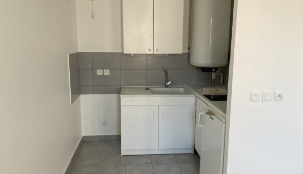 Logement tudiant Studio à Sedan (08200)