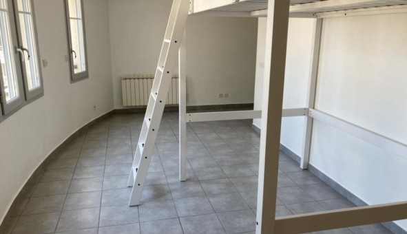 Logement tudiant Studio à Sedan (08200)