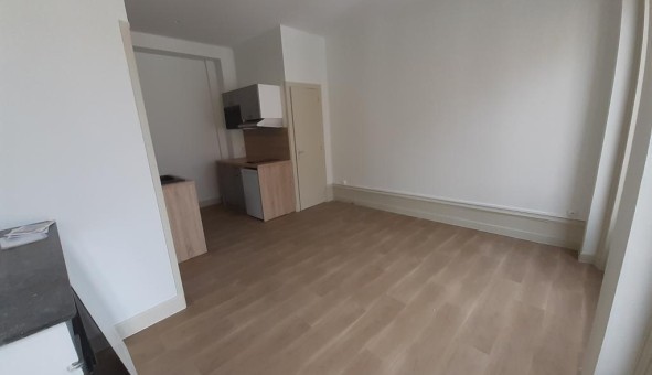 Logement tudiant Studio à Sedan (08200)