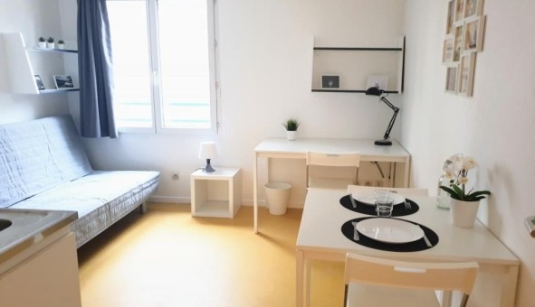Logement tudiant Location Studio Vide Sedan (08200)