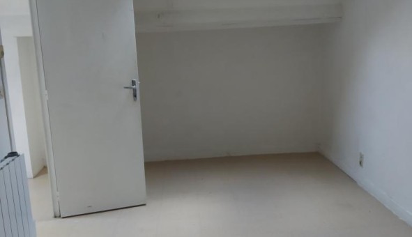 Logement étudiant Studio à Sedan (08200)
