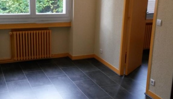 Logement tudiant Studio à Sedan (08200)