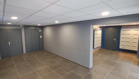 Logement tudiant Studio à Sedan (08200)