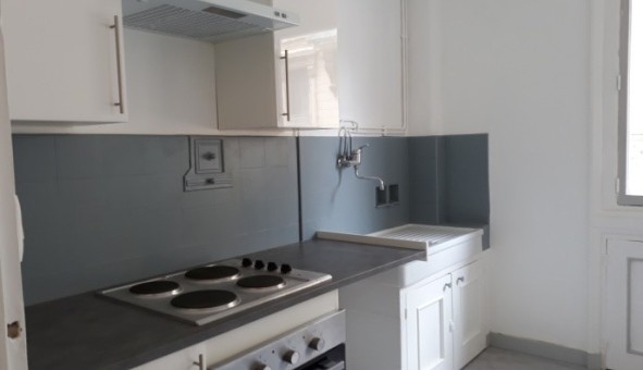 Logement tudiant Studio à Sedan (08200)