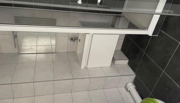 Logement tudiant Location Studio Vide Sedan (08200)