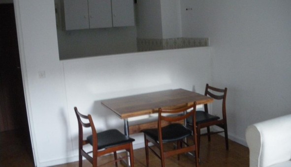 Logement tudiant Studio à Sedan (08200)