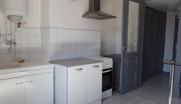 Logement tudiant Studio à Sedan (08200)