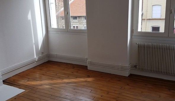 Logement tudiant Studio à Sedan (08200)