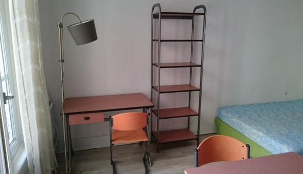 Logement étudiant Location Studio Vide Sedan (08200)