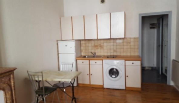 Logement tudiant Location Studio Vide Sedan (08200)