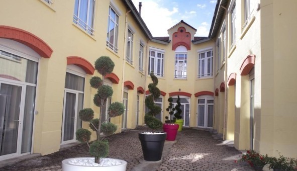 Logement tudiant Studio à Sedan (08200)