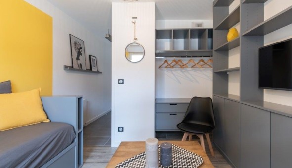 Logement tudiant Location Studio Vide Sedan (08200)