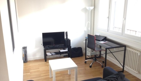Logement tudiant Studio à Sedan (08200)