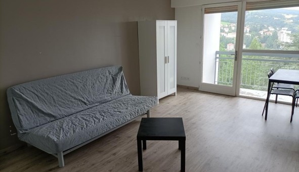 Logement tudiant Studio à Sedan (08200)