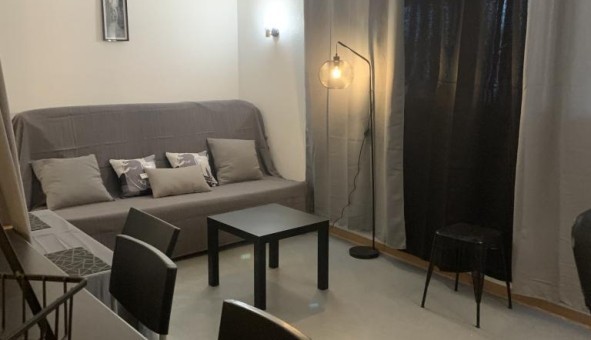 Logement tudiant Studio à Sedan (08200)