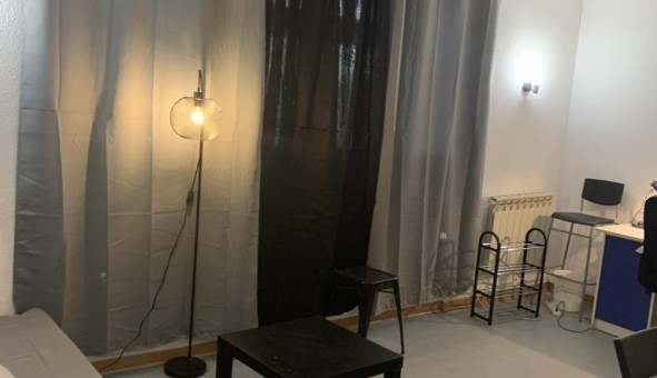 Logement tudiant Studio à Sedan (08200)