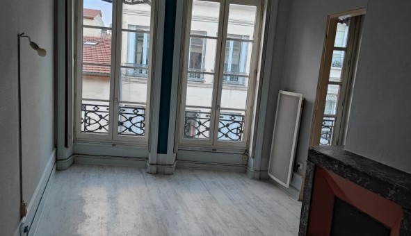 Logement tudiant Location Studio Vide Sedan (08200)