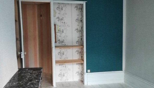 Logement tudiant Studio à Sedan (08200)