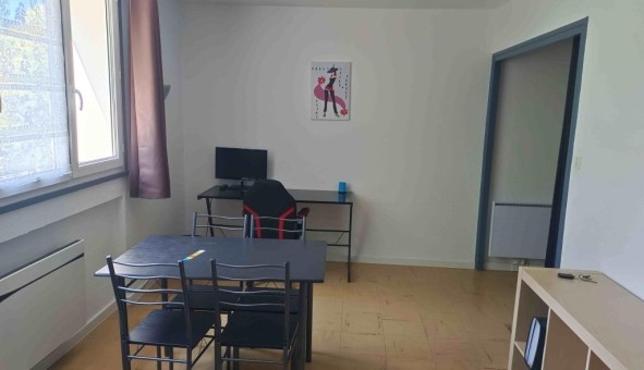Logement tudiant Studio à Sedan (08200)