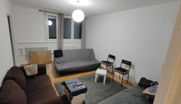 Logement tudiant Studio à Sedan (08200)