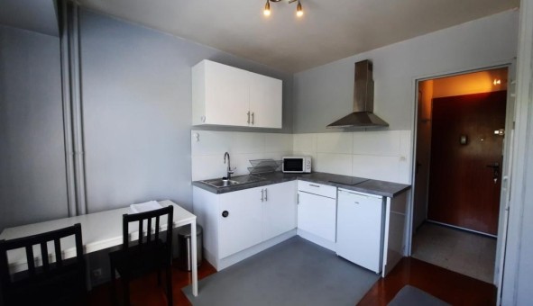 Logement tudiant Studio à Sedan (08200)