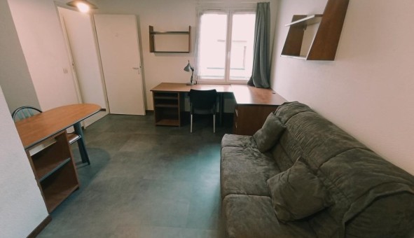 Logement tudiant Studio à Sedan (08200)