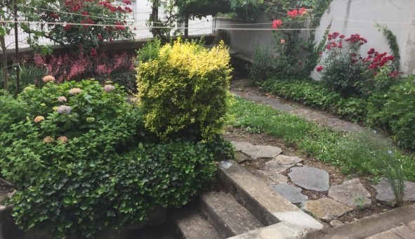 Logement tudiant Studio à Sedan (08200)