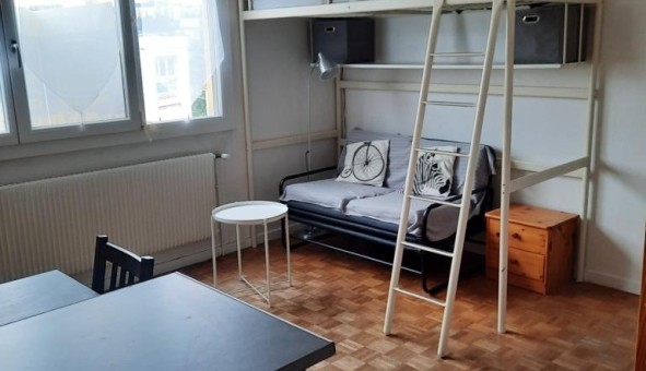 Logement tudiant Studio à Sedan (08200)