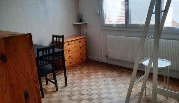 Logement tudiant Studio à Sedan (08200)