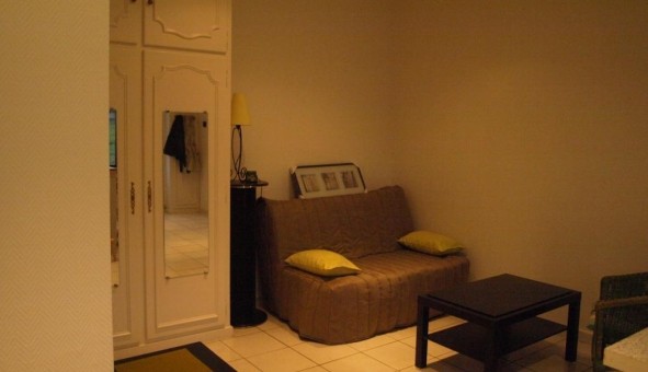 Logement tudiant Studio à Sedan (08200)