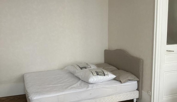 Logement tudiant Studio à Sedan (08200)