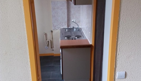 Logement tudiant Studio à Sedan (08200)