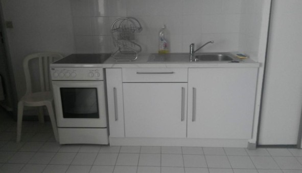 Logement tudiant Location Studio Vide Ste (34200)