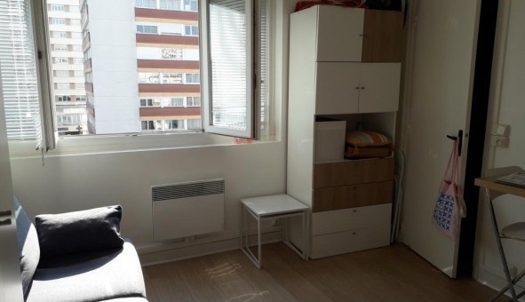Logement tudiant Studio à Svres (92310)