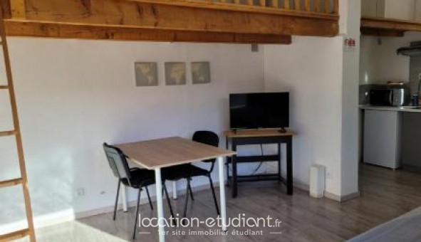 Logement tudiant Location Studio Vide Simiane Collongue (13109)