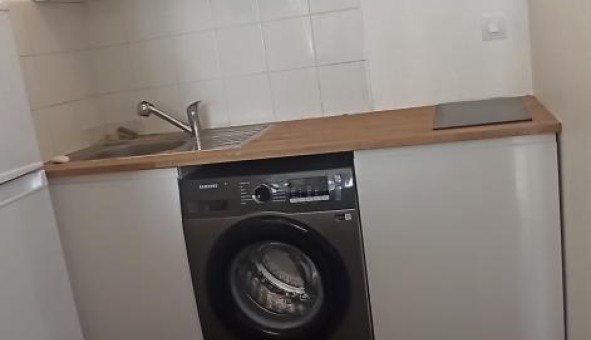 Logement étudiant Studio à Six Fours les Plages (83140)