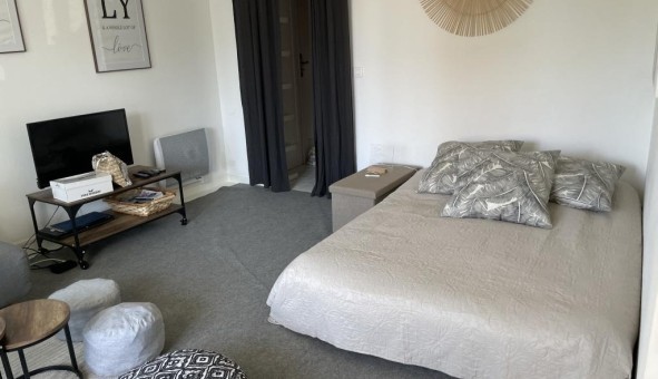 Logement tudiant Studio à Six Fours les Plages (83140)