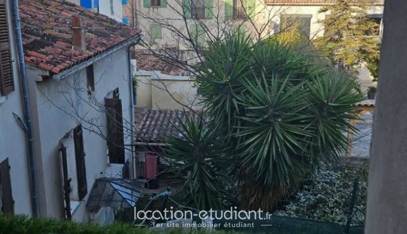 Logement tudiant Studio à Sollis Pont (83210)