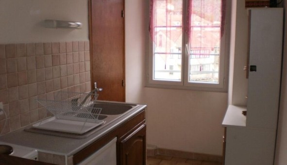 Logement �tudiant Studio &agrave; Soveria (20250)