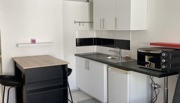 Logement �tudiant Studio &agrave; Sucy en Brie (94880)