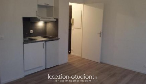 Logement étudiant Studio à Suresnes (92150)