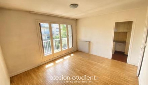 Logement tudiant Studio à Suresnes (92150)