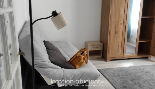 Logement tudiant Studio à Suresnes (92150)