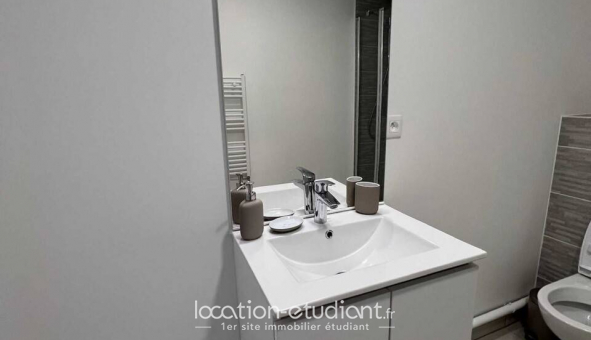 Logement tudiant Studio à Suresnes (92150)