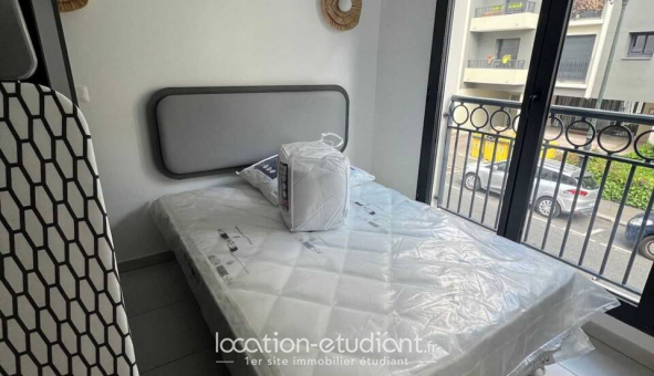 Logement tudiant Studio à Suresnes (92150)