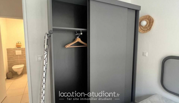 Logement tudiant Studio à Suresnes (92150)